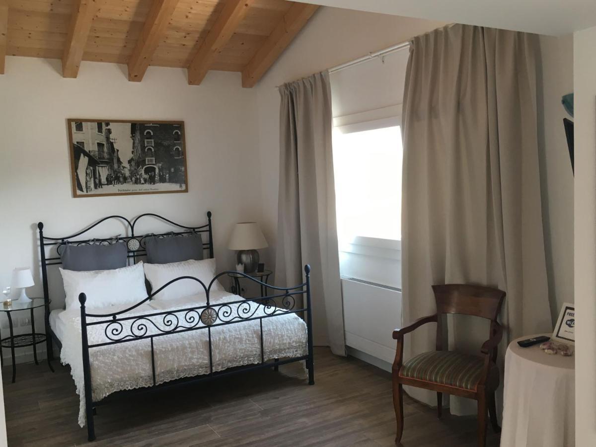 Ca Petra Bed & Breakfast ซาชิเล ภายนอก รูปภาพ
